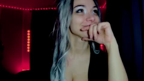 roseredgoddess online show from March 2026 01:50:01 AM