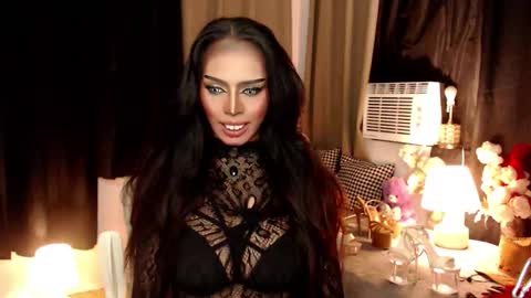 Snapshot of darksoul_mistress chatting on October 2025 12:19:02 PM HAPPY BIRTHDAY MISTRESS MADRIANA online show from October 2025 12:19:02 PM