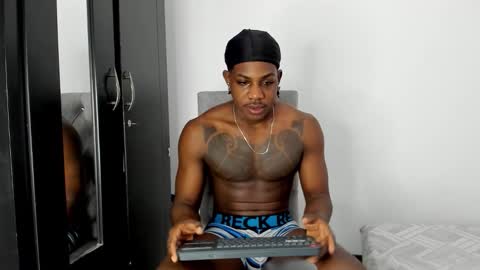 Darktemp  online show from February 2026 11:46:02 AM