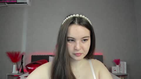 darlenedolce online show from February 2025 09:33:01 AM