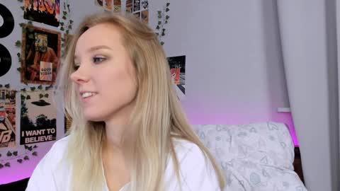 lina online show from December 2024 12:07:02 AM