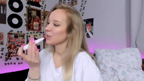 lina online show from December 2024 03:09:01 AM