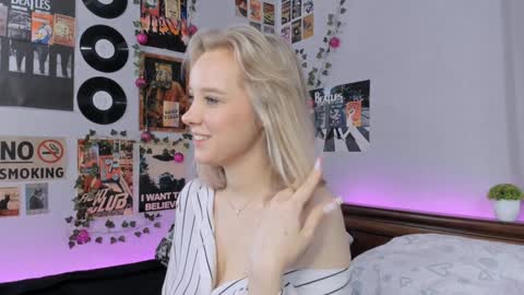 lina online show from January 2025 12:02:01 AM