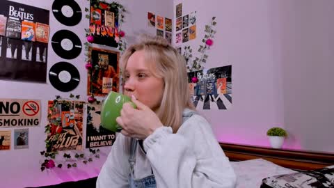 lina online show from January 2025 08:46:01 PM