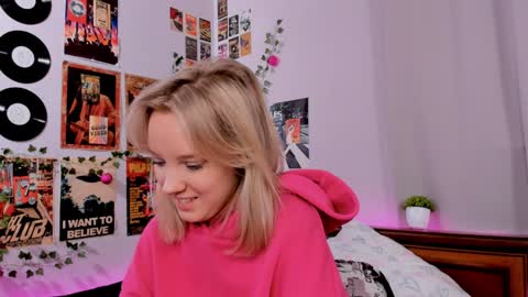 lina online show from February 2025 03:23:02 AM