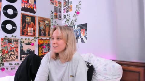 lina online show from February 2025 11:30:02 PM