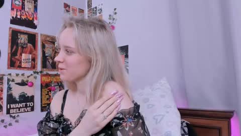 lina online show from February 2025 08:36:01 PM