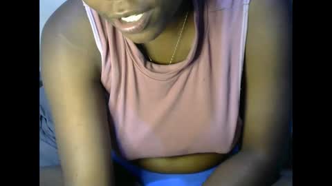 darling_dreamer2 online show from September 2025 06:02:02 PM