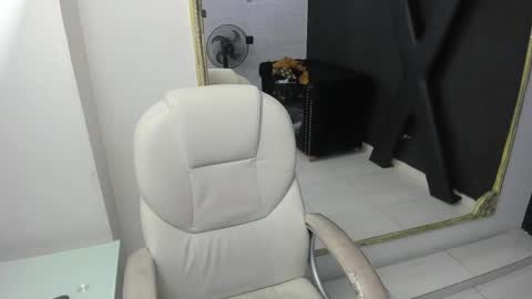 Darling online show from March 2025 01:49:02 PM