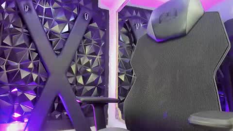 Darling online show from March 2026 01:27:01 PM