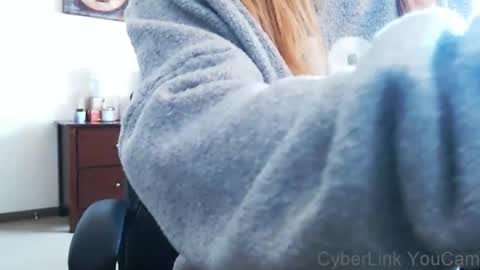 Snapshot of darlingd77 chatting on February 2025 04:04:02 PM DarlingD online show from February 2025 04:04:02 PM