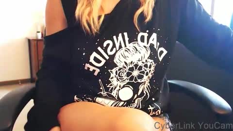 Snapshot of darlingd77 chatting on February 2025 02:00:01 PM DarlingD online show from February 2025 02:00:01 PM