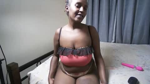 Snapshot of darlqueen chatting on February 2026 06:59:02 PM darlqueen online show from February 2026 06:59:02 PM