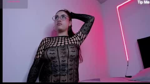 Darlyhooper online show from March 2026 02:16:02 AM