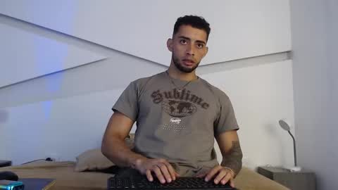 Kael online show from December 2025 03:14:02 AM