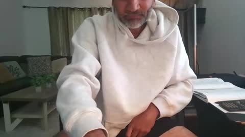 darryl43321 online show from May 2026 05:30:01 PM