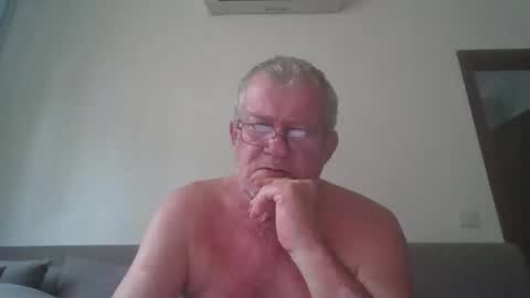 Snapshot of darwincock chatting on April 2026 01:14:02 AM darwincock online show from April 2026 01:14:02 AM