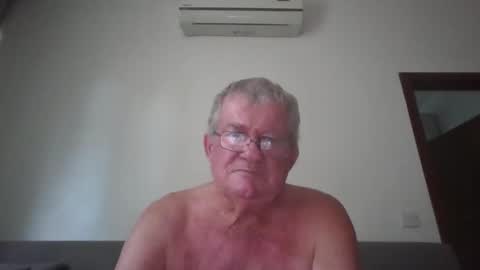 darwincock online show from April 2026 01:41:02 AM