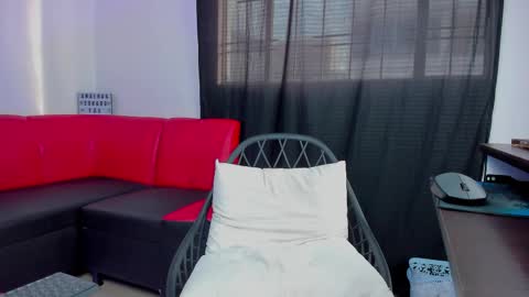 angel online show from September 2025 09:49:01 PM