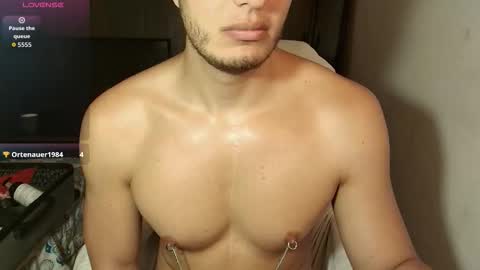 Snapshot of dave02_ chatting on October 2025 04:51:01 PM David online show from October 2025 04:51:01 PM