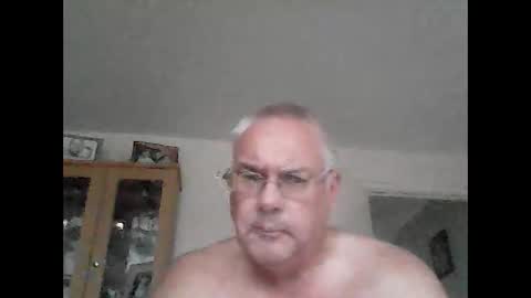 Snapshot of daveandp chatting on October 2025 09:21:01 AM Dave online show from October 2025 09:21:01 AM