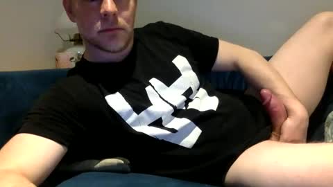 Snapshot of daveb709709709 chatting on February 2026 03:46:02 AM daveb709709709 online show from February 2026 03:46:02 AM