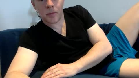 Snapshot of daveb709709709 chatting on April 2026 04:19:02 PM daveb709709709 online show from April 2026 04:19:02 PM