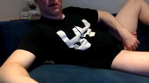 Snapshot of daveb709709709 chatting on April 2026 02:00:01 AM daveb709709709 online show from April 2026 02:00:01 AM