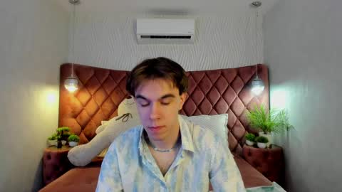 Snapshot of davebevy chatting on April 2026 05:30:01 AM Dave online show from April 2026 05:30:01 AM
