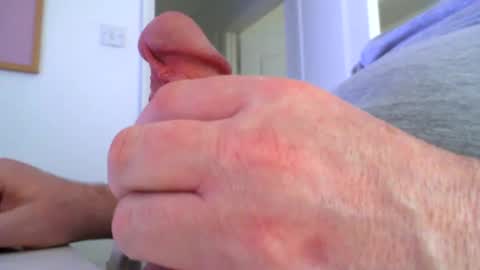 davesu12345 online show from February 2025 08:17:01 AM