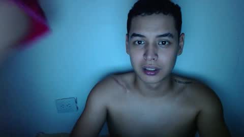 Snapshot of david_20041976 chatting on March 2026 03:01:02 AM david_20041976 online show from March 2026 03:01:02 AM