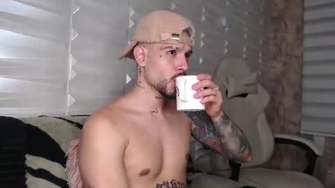 David col11 online show from November 2025 02:28:02 AM