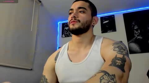 Snapshot of david_franco1 chatting on March 2025 09:08:02 PM Twitter davidsanctum online show from March 2025 09:08:02 PM