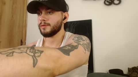 Snapshot of david_franco1 chatting on February 2026 05:18:02 AM Twitter davidsanctum online show from February 2026 05:18:02 AM