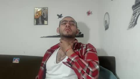 Snapshot of david_hot12 chatting on January 2025 02:14:01 AM david online show from January 2025 02:14:01 AM