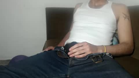 Snapshot of david_hot12 chatting on January 2025 07:28:01 AM david online show from January 2025 07:28:01 AM