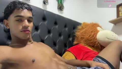 david_hot44 online show from May 2026 06:53:01 AM