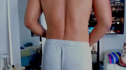 Hey im David that loves to explore and speak their fantasies. Very open talktative and nice. Feel free to chat with me online show from April 2026 12:25:01 PM