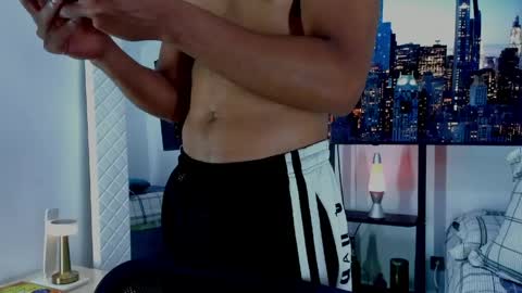 Hey im David that loves to explore and speak their fantasies. Very open talktative and nice. Feel free to chat with me online show from April 2026 11:21:01 PM
