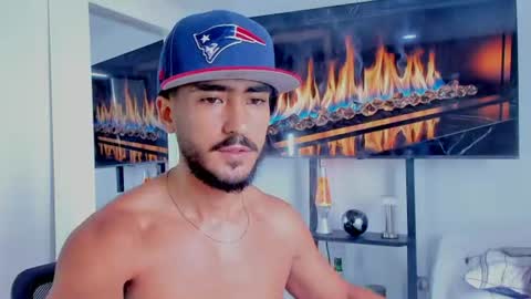 Hey im David that loves to explore and speak their fantasies. Very open talktative and nice. Feel free to chat with me online show from July 2026 01:13:01 PM