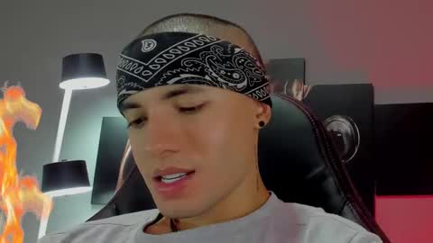 David Jons online show from January 2025 01:07:02 AM