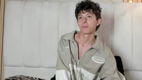 Roy online show from February 2026 12:38:02 PM