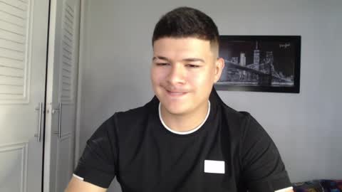 Snapshot of david_smit_ chatting on January 2025 07:08:01 PM david smit online show from January 2025 07:08:01 PM