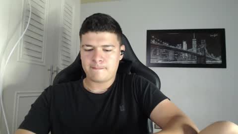 Snapshot of david_smit_ chatting on January 2025 10:06:01 PM david smit online show from January 2025 10:06:01 PM