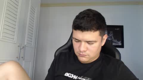 Snapshot of david_smit_ chatting on February 2025 03:46:01 PM david smit online show from February 2025 03:46:01 PM