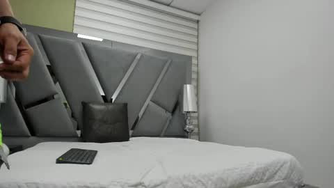 david_victoriaa online show from May 2026 01:08:01 PM