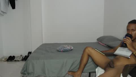 Snapshot of davidberrocal chatting on October 2025 12:21:02 AM DavidSexxx777 online show from October 2025 12:21:02 AM