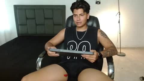 Snapshot of davidbless chatting on June 2026 06:34:02 PM David Bless online show from June 2026 06:34:02 PM