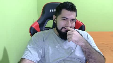 Snapshot of daviddelz chatting on December 2024 06:23:01 AM David online show from December 2024 06:23:01 AM