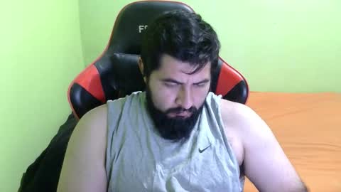 Snapshot of daviddelz chatting on December 2025 05:12:02 AM David online show from December 2025 05:12:02 AM